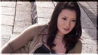 JAPANESE GIRL ENJOYS VIBRATOR ON CLIT BEFORE FUCK CREAMPIE